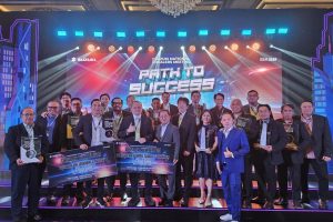 Komitmen Menjadi Dealer Terpercaya, Suzuki Trada Meraih Penghargaan Platinum Dealer Quality Acceler